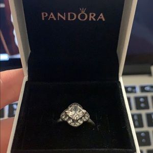 Pandora Ring